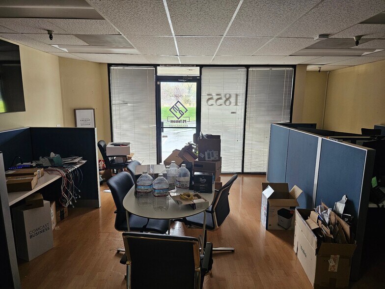More Photos Of 1855-1875 O'Toole Ln, San Jose Light Manufacturing For Lease