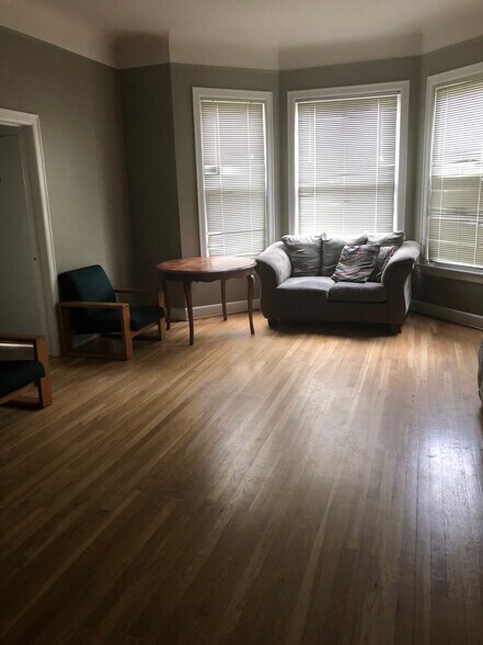 More Photos Of 111 Cass Ave, Mount Clemens Office For Sale