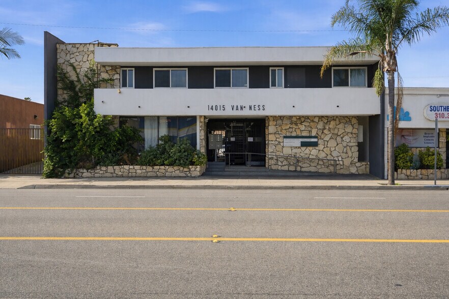 Primary Photo Of 14015 Van Ness Ave, Gardena Medical For Sale