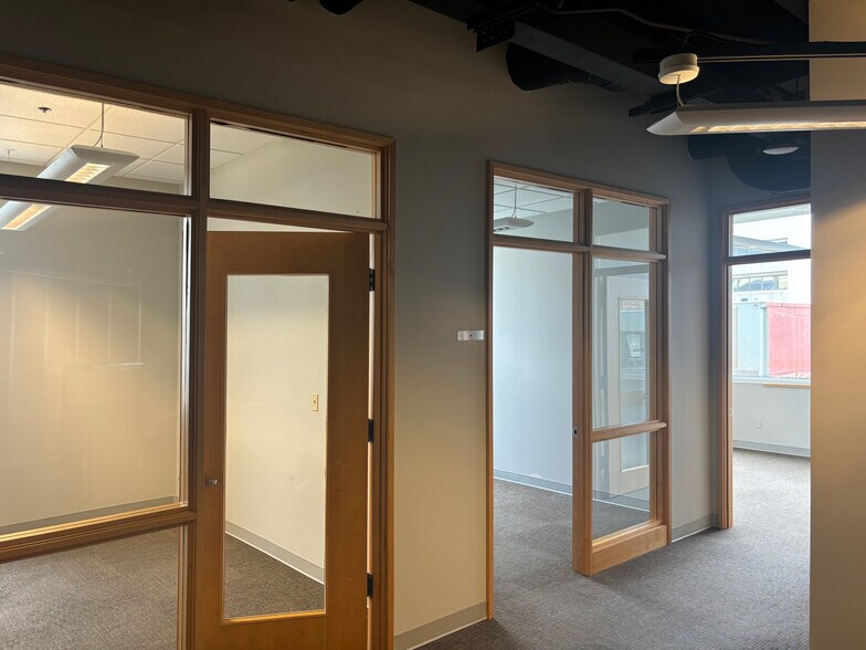 More Photos Of 1142 Broadway, Tacoma Office For Lease