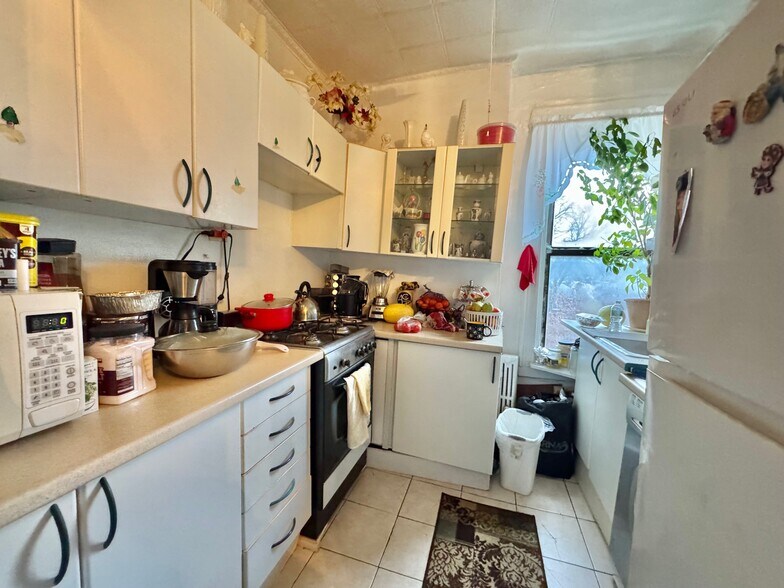 More Photos Of 159 Tehama St - 1239 36th St - 1243 36th St, Brooklyn Apartments For Sale