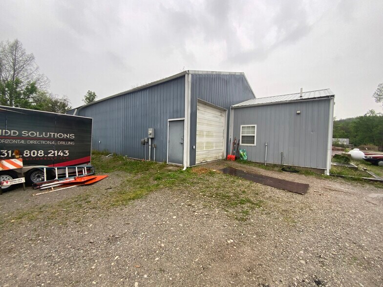 More Photos Of 6550 Progress Pky, Cedar Hill Warehouse For Sale