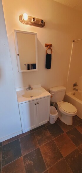 More Photos Of 2046 125th Ave, Watford City Apartments For Sale