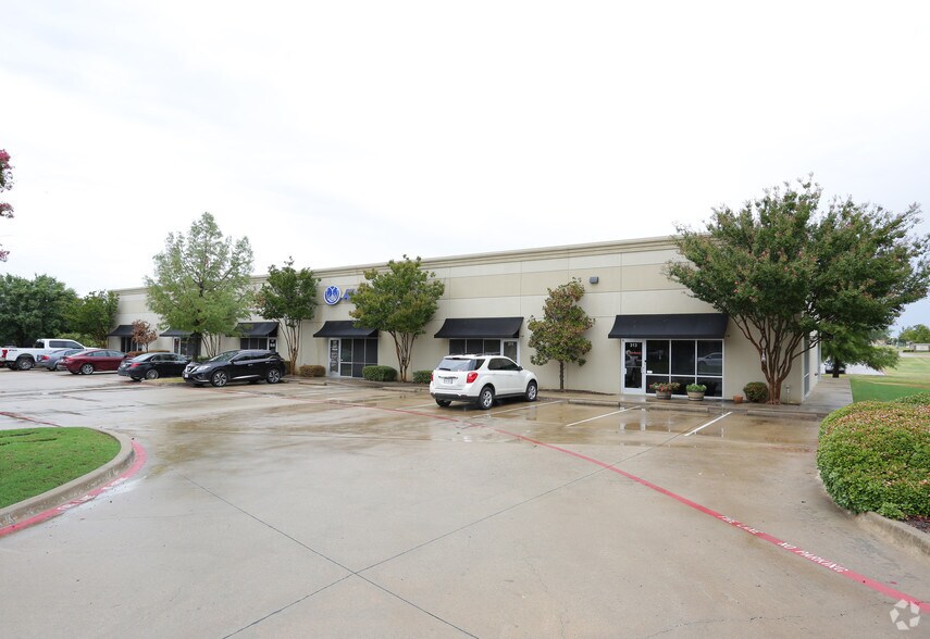 More Photos Of 99 Regency Pky, Mansfield Office For Lease
