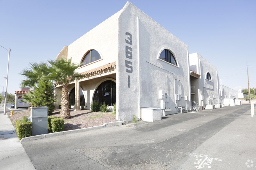 More Photos Of 3651 Lindell Rd, Las Vegas Medical For Lease