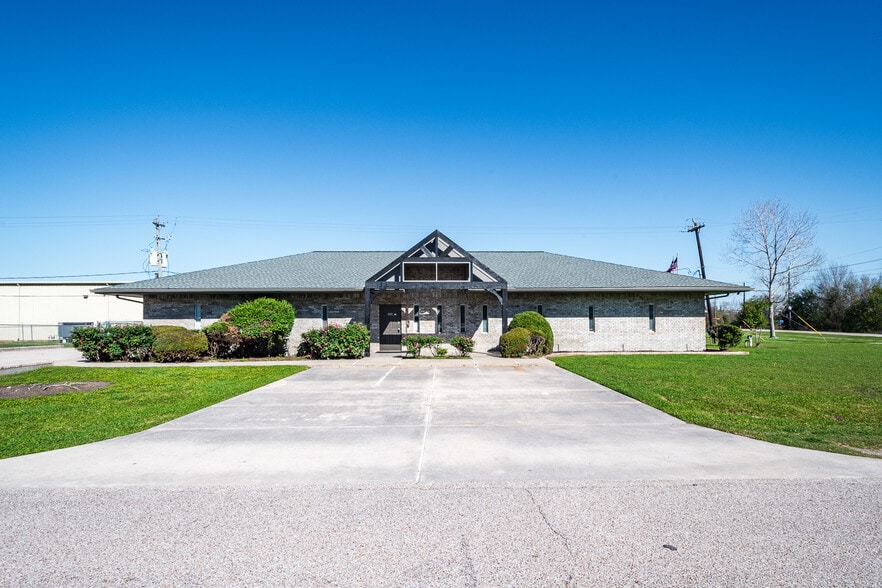 More Photos Of 24707 W Hardy Rd, Spring Office For Sale