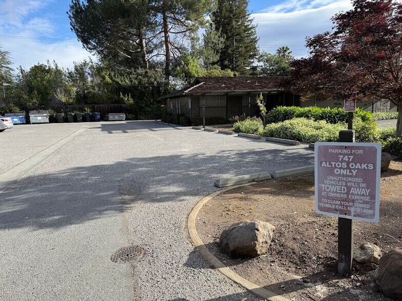 More Photos Of 747 Altos Oaks Dr, Los Altos Medical For Lease