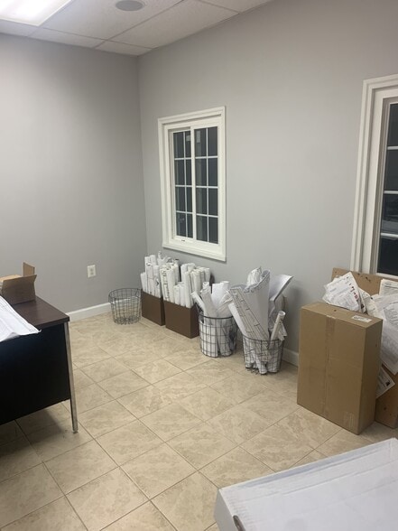 More Photos Of 8966 Mike Garcia Dr, Manassas Warehouse For Sale