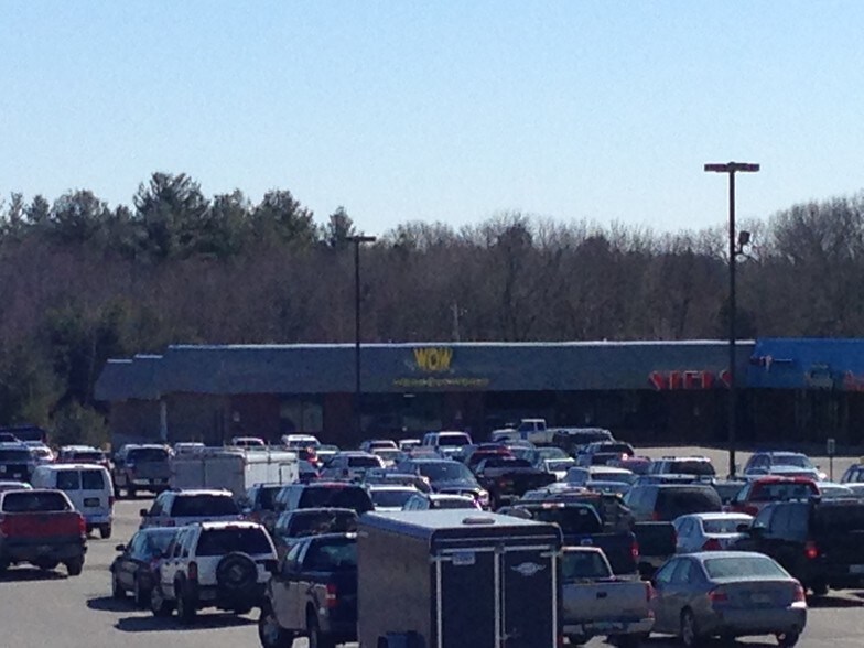 More Photos Of 799 S Main St, Bellingham Unknown For Lease