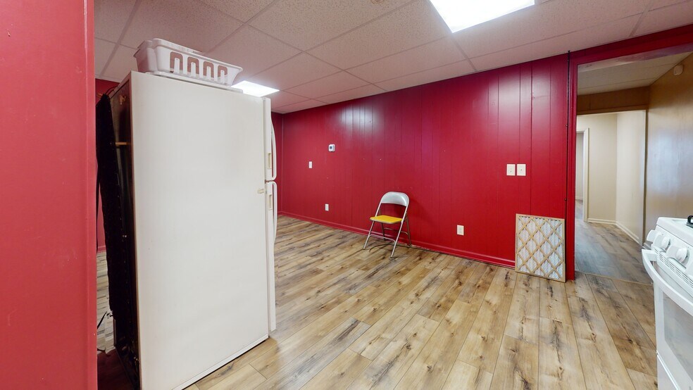 More Photos Of 101 W Main St, Syracuse Storefront Retail Residential For Lease