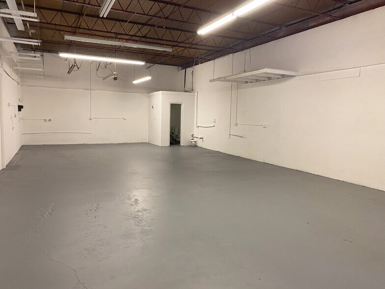More Photos Of 3214-3218 Lenox Ave, Jacksonville Service For Lease
