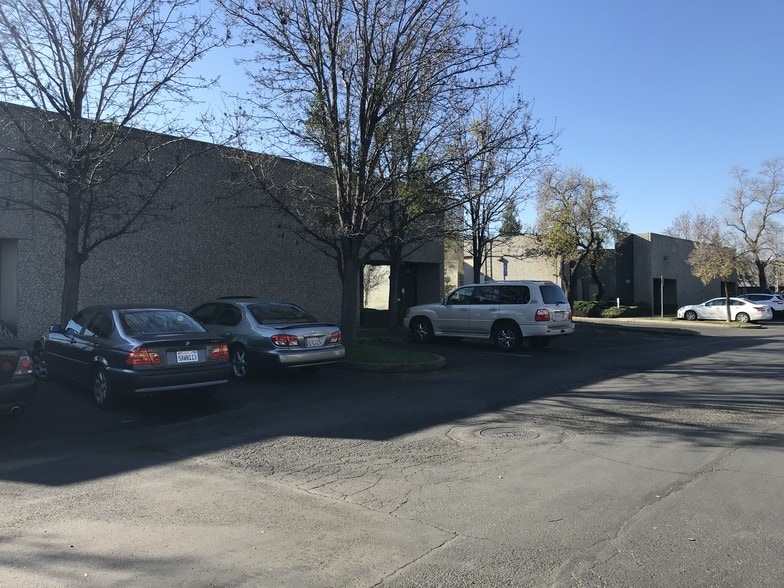 More Photos Of 3298 Monier Cir, Rancho Cordova Warehouse For Sale