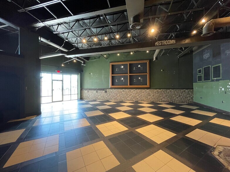 More Photos Of 1209-1279 Main St, Imperial General Retail For Lease