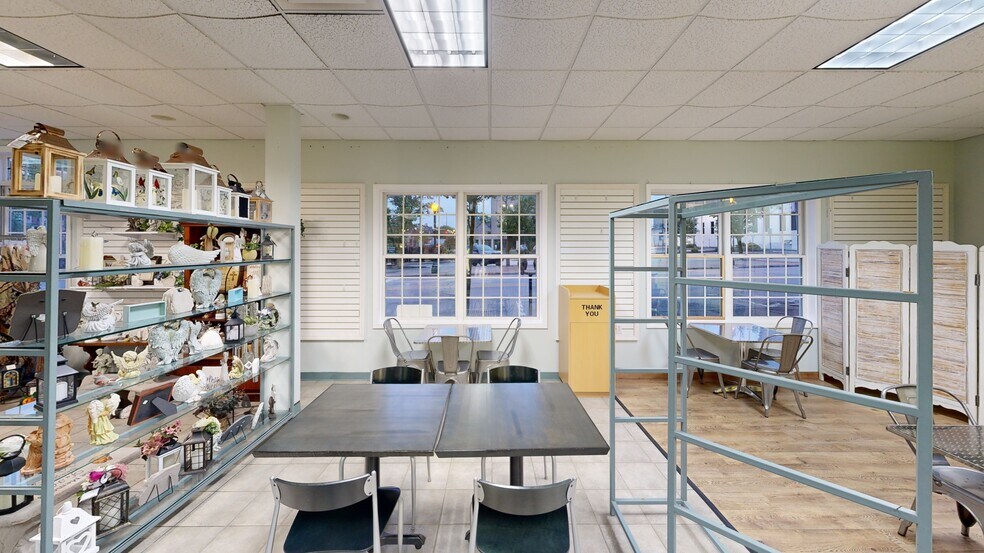 More Photos Of 236 E Wayne St, Fort Wayne Storefront For Sale