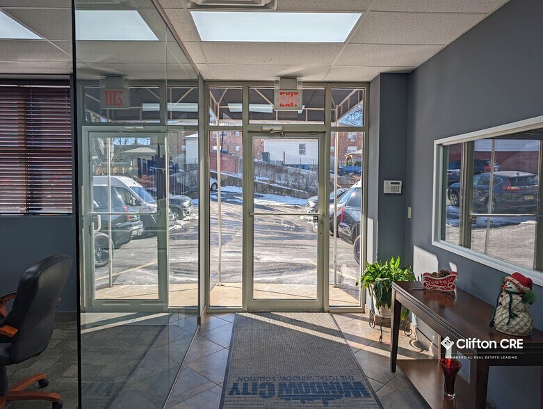 More Photos Of 162 Highland Ave, Clifton Light Distribution For Lease