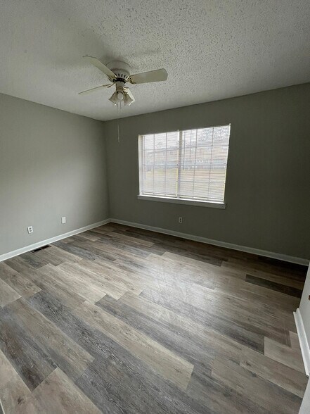 More Photos Of 1401 Carson Rd, Birmingham Multifamily For Sale
