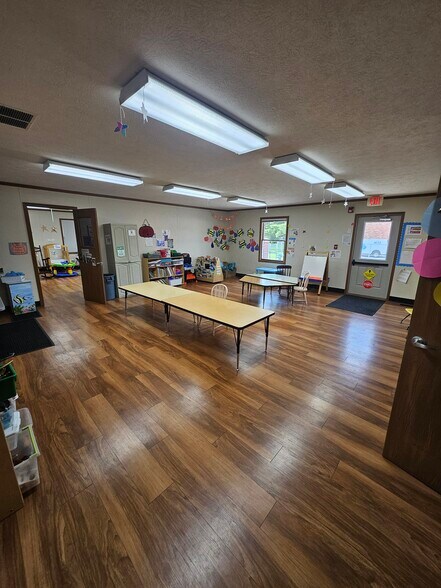 More Photos Of 325 E Main St, Brownsburg Daycare Center For Lease