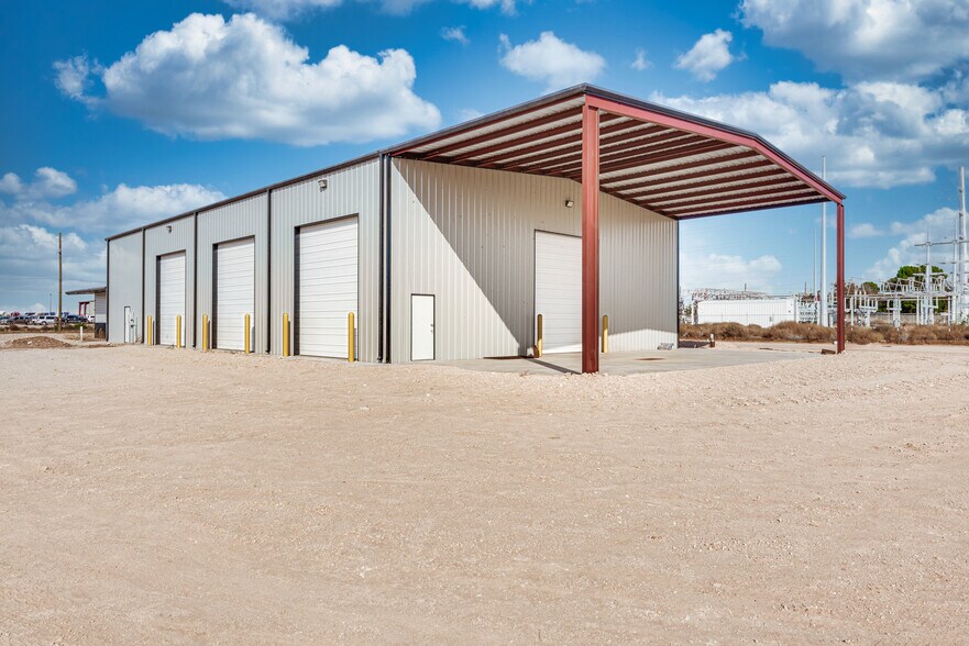 More Photos Of TBD Lot 4 ECR 140, Midland Warehouse For Lease