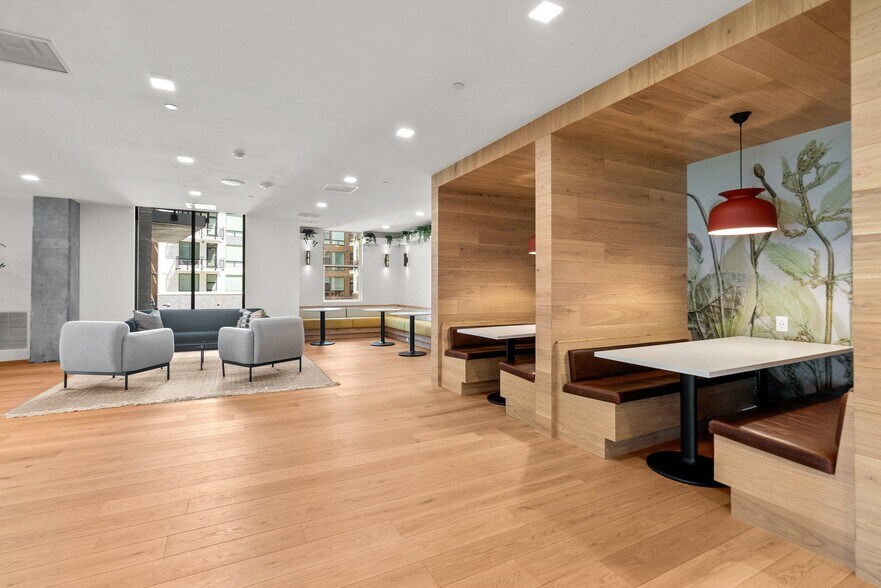 More Photos Of 2311 Dulles Station Blvd, Herndon Apartments For Lease