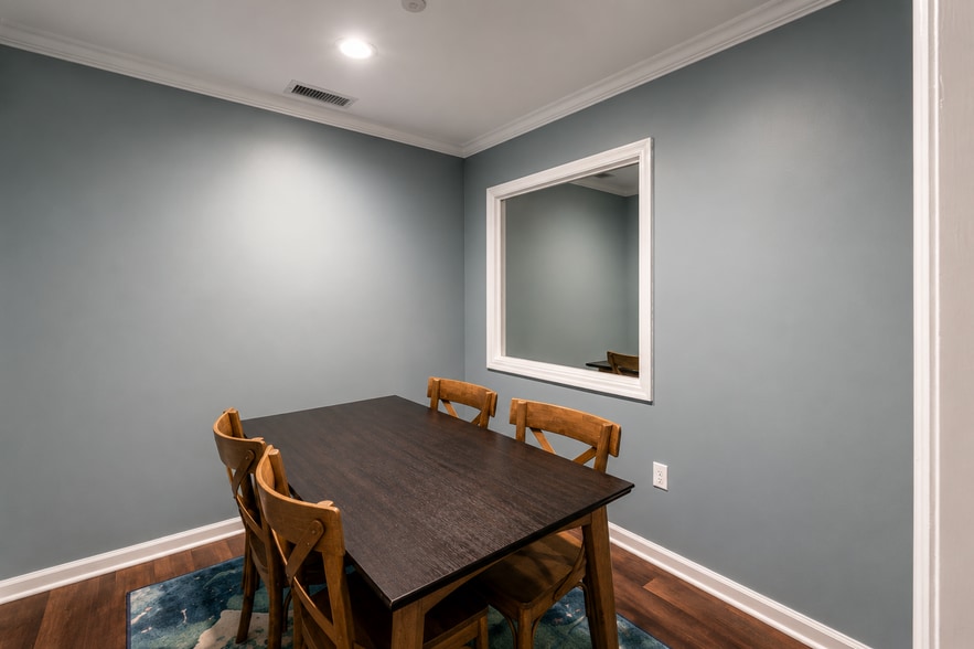 More Photos Of 310 Eisenhower Dr, Savannah Medical For Lease