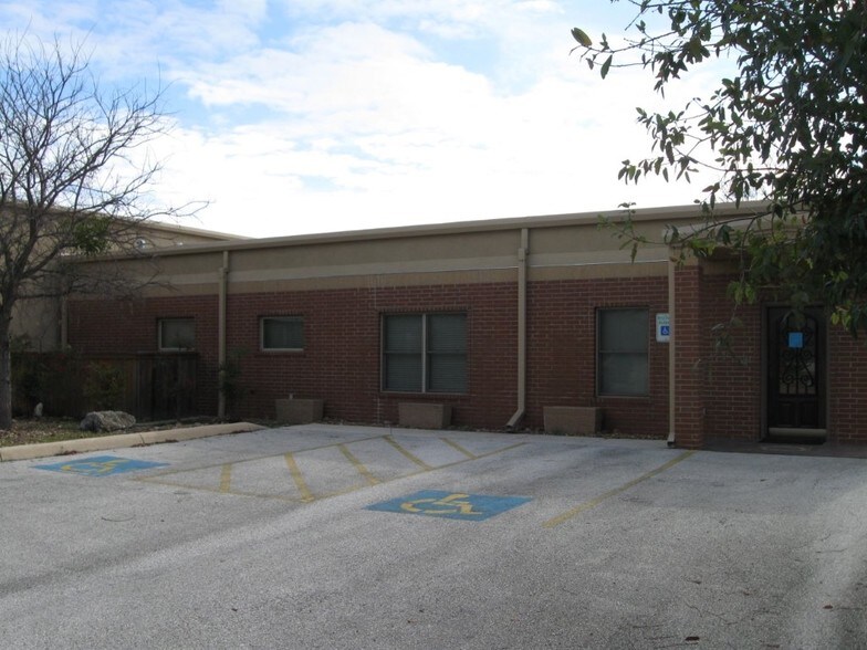 More Photos Of 1300 Universal City Blvd, Universal City Warehouse For Sale