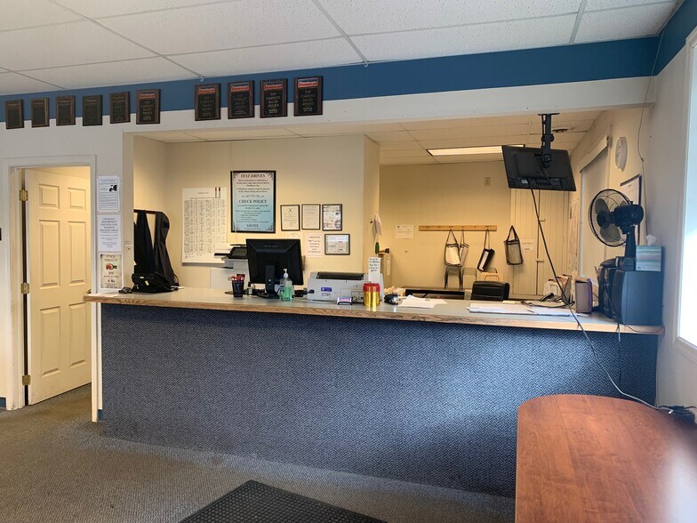 More Photos Of 346 E Orvis St, Massena Freestanding For Lease