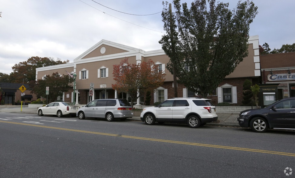 More Photos Of 1035 Park Blvd, Massapequa Park Medical For Lease