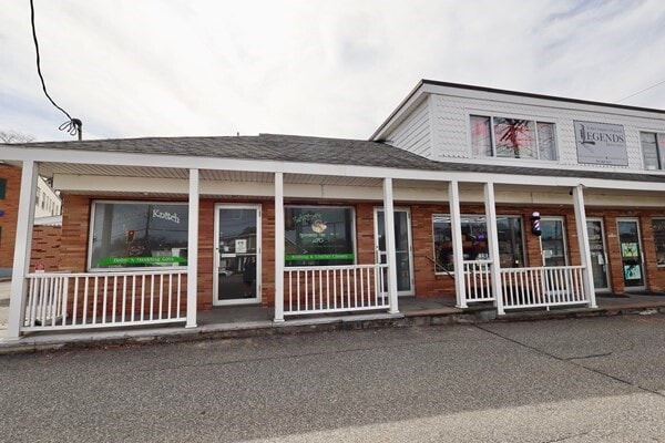 More Photos Of 173-175 Cambridge St, Burlington Freestanding For Lease