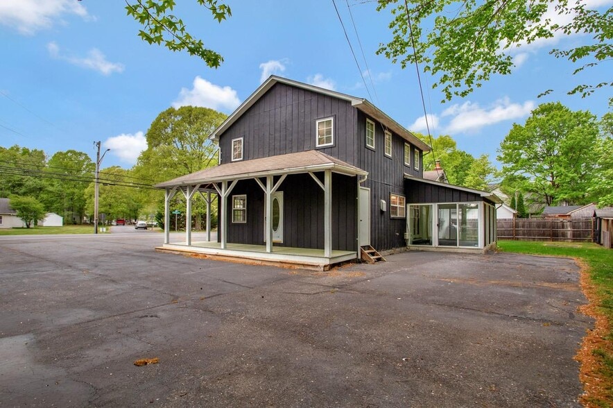 More Photos Of 6285 Shady Side Rd, Shady Side General Retail For Sale