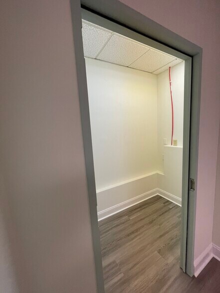 More Photos Of 101 Conner Dr, Chapel Hill Medical For Lease