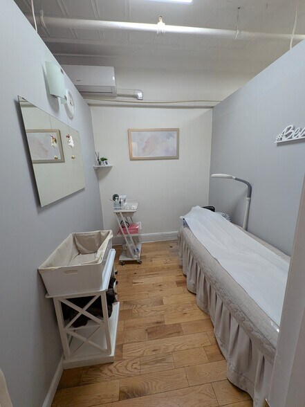 More Photos Of 56 W 39th St, New York Office For Lease