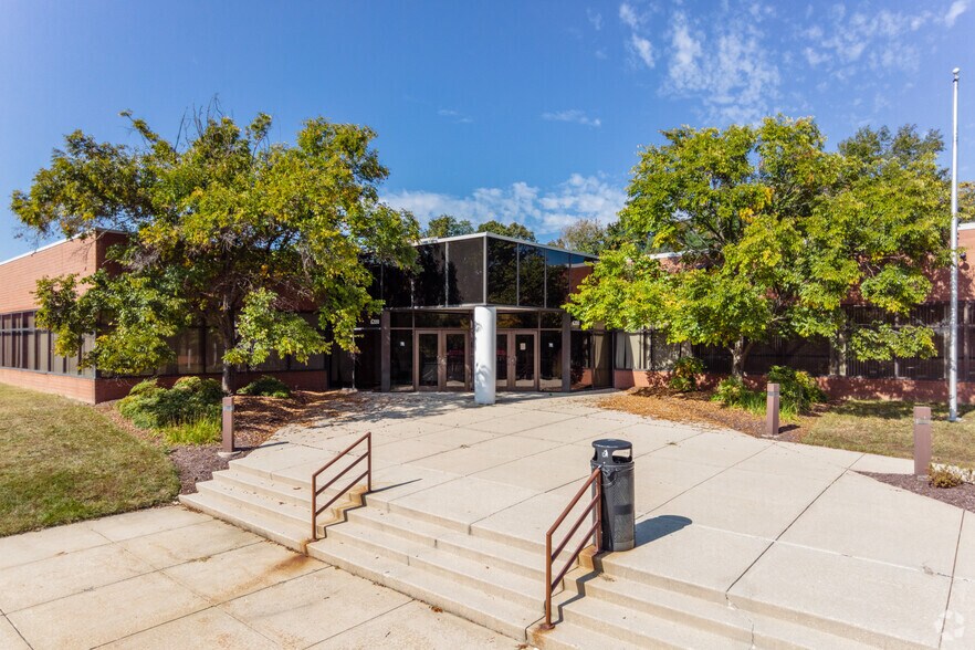 More Photos Of 6200 Chevy Chase Dr, Laurel Office For Lease