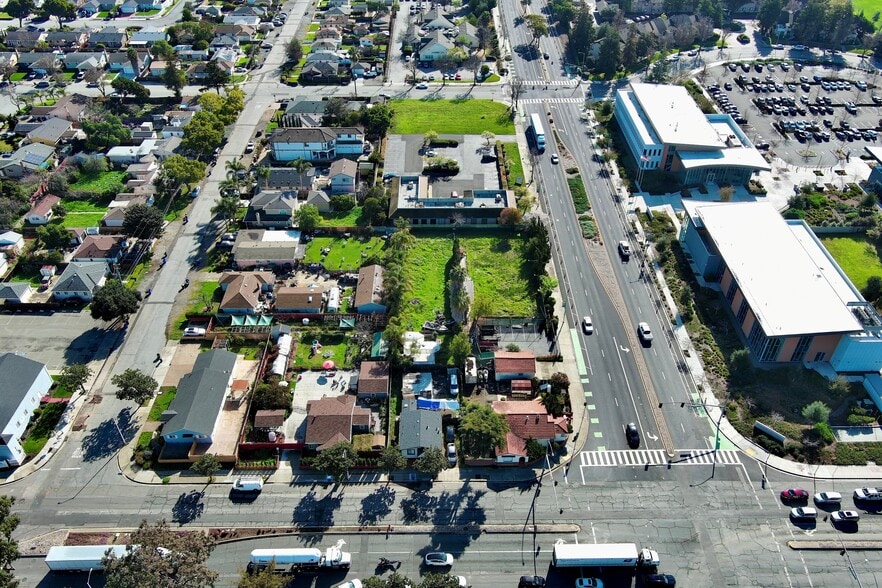 More Photos Of 6076 Thornton Ave, Newark Land For Sale