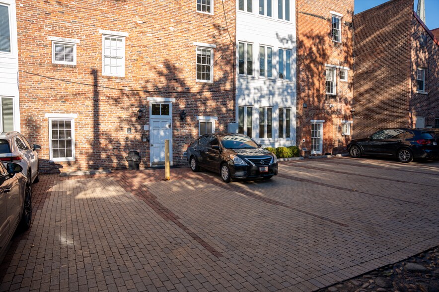 More Photos Of 228 S Washington St, Alexandria Loft Creative Space For Sale