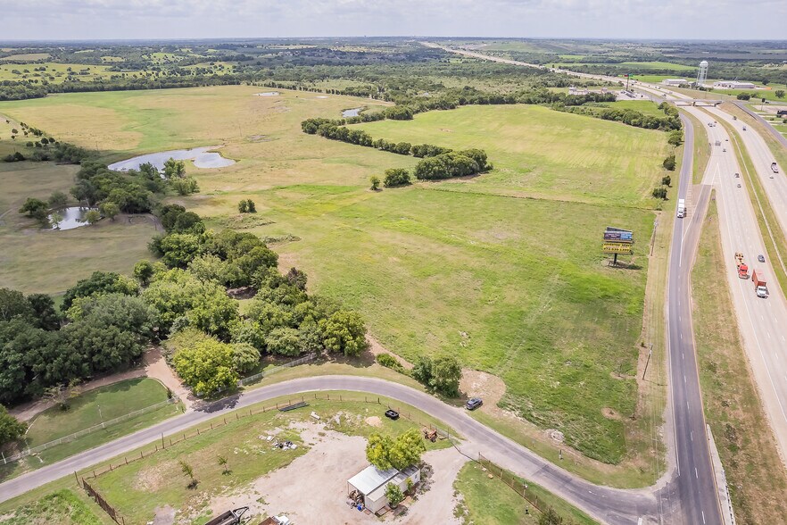 More Photos Of 1601 N Interstate 45, Palmer Land For Sale