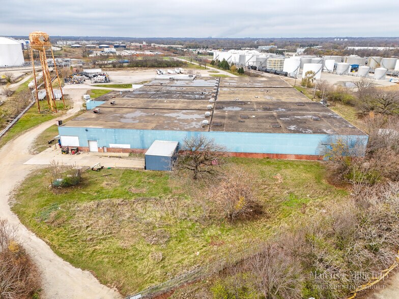 More Photos Of 23315 S Youngs Rd, Channahon Warehouse For Sale