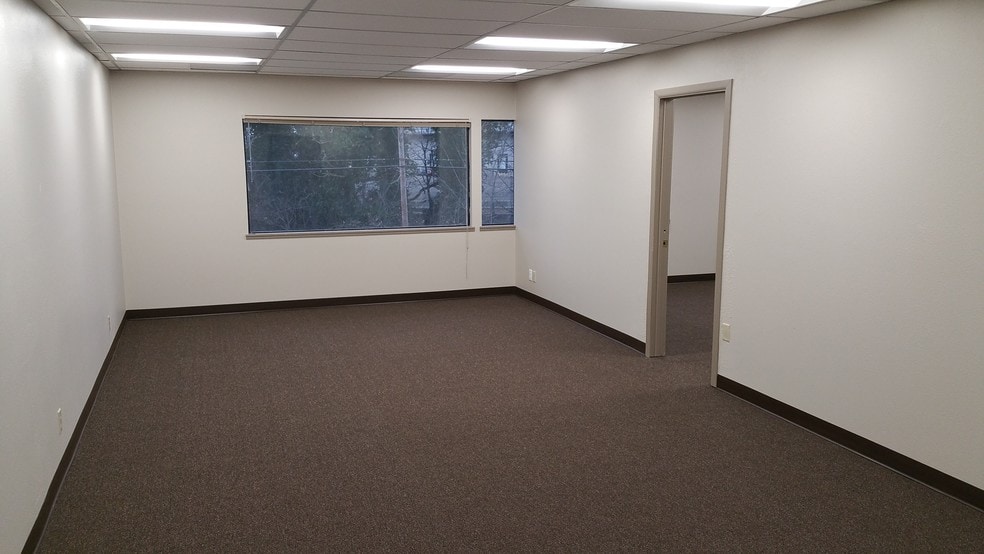 More Photos Of 3850 Portland Rd NE, Salem Medical For Sale