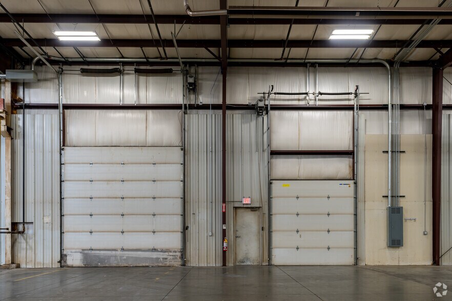 More Photos Of 651 Columbus Ave, West Branch Warehouse For Lease