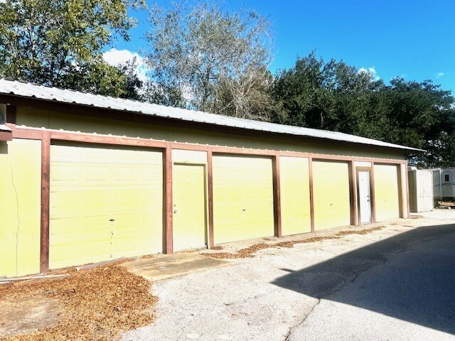 More Photos Of 4712 N Business 181, Beeville Freestanding For Sale