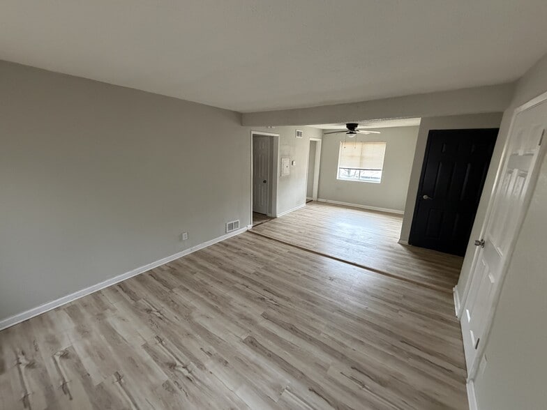 More Photos Of 1621 Washington Blvd, Kansas City Apartments For Sale