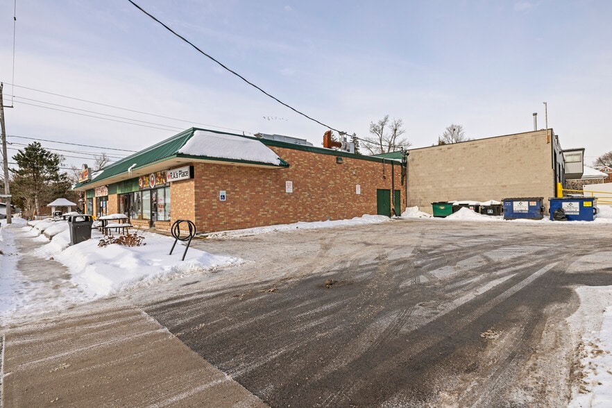 More Photos Of 47 Northumberland St, North Dumfries General Retail For Lease