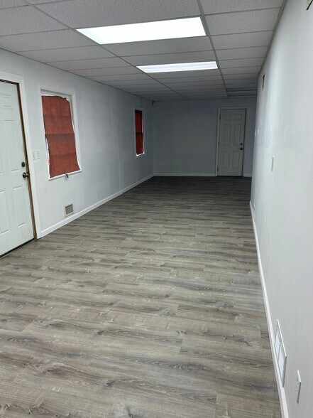 More Photos Of 225 Middle Country Rd, Middle Island Office For Lease