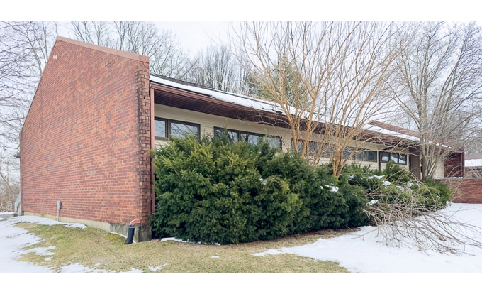 More Photos Of 1515 W Walnut St, Jacksonville Medical For Sale