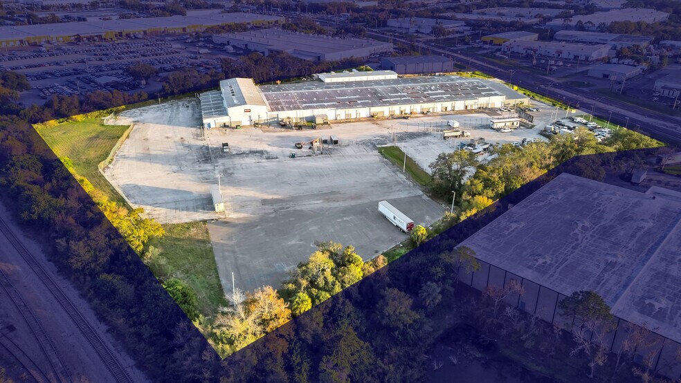 More Photos Of 8504 E Adamo Dr, Tampa Industrial For Lease