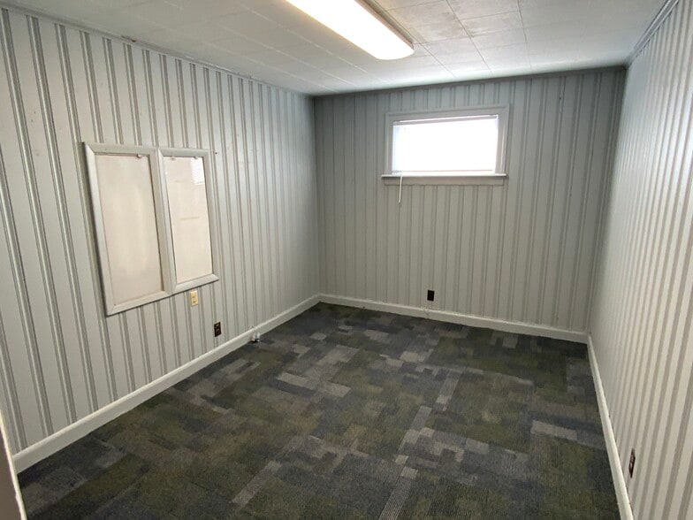 More Photos Of 801 Erwin Rd, Dunn Office For Sale