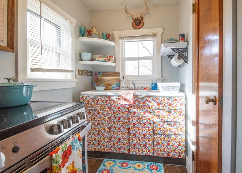More Photos Of 102 Holly St, Colorado Springs Apartments For Sale