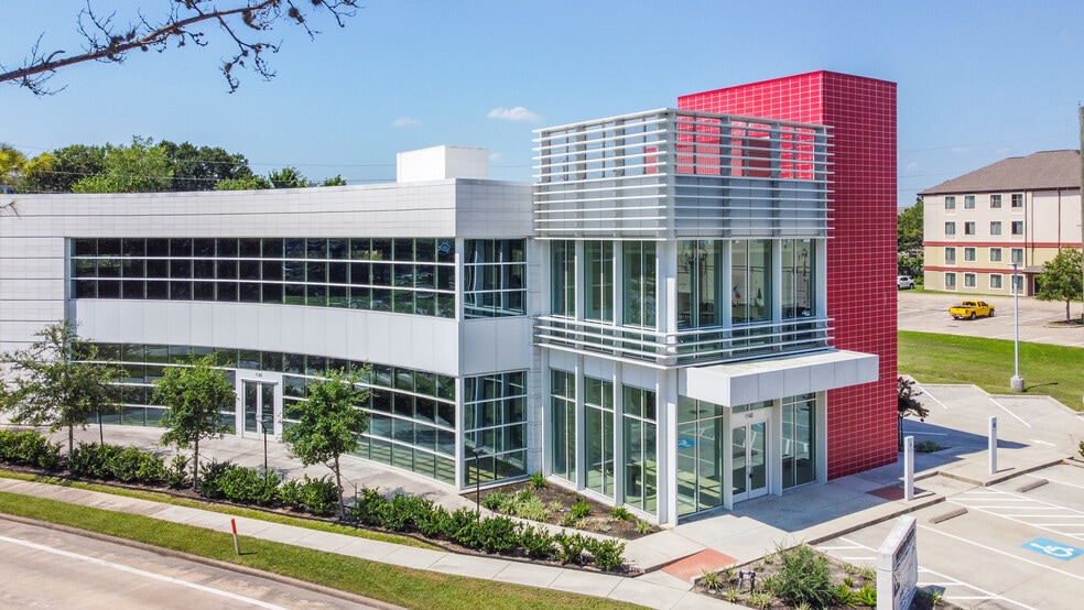More Photos Of 1140 Enclave Pky, Houston Medical For Sale