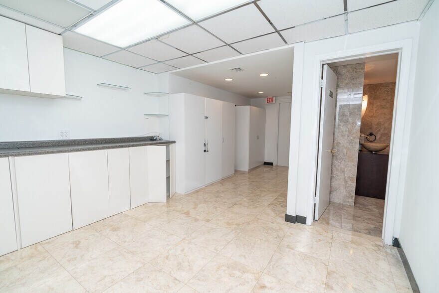 More Photos Of 441 S Federal Hwy, Deerfield Beach Medical For Sale