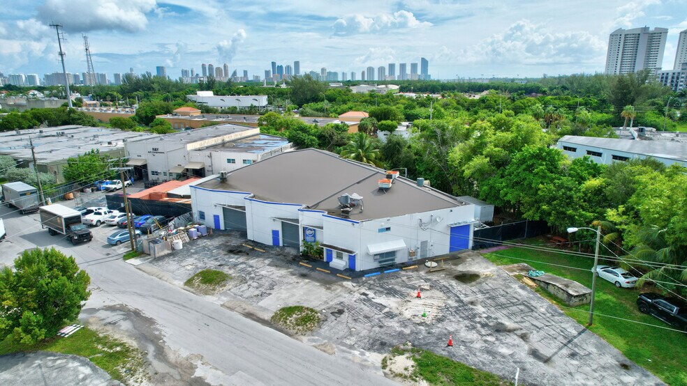 More Photos Of 15221 NE 21st Ave, Miami Warehouse For Sale