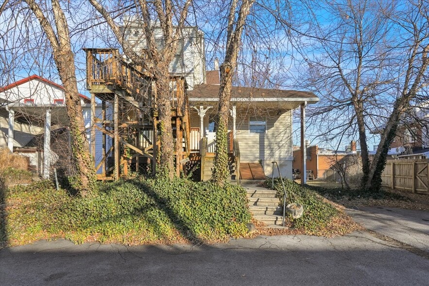 More Photos Of 612 Reading Ave, West Reading Office For Sale